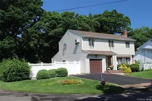 15 Hanley Ave, Melville, NY 11747 - Photo 3