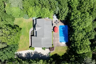 11 Hildreth Rd, Hampton Bays, NY 11946 - Photo 31