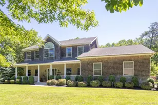 11 Hildreth Rd, Hampton Bays, NY 11946 - Photo 27