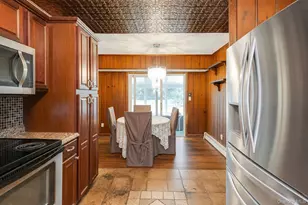 287 Munsell Rd, Patchogue, NY 11772 - Photo 7