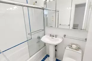 270-10 Grand Central Pkwy, Floral Park, NY 11005 - Photo 15