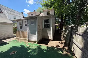 30 Pierson Ave, Hempstead, NY 11550 - Photo 17