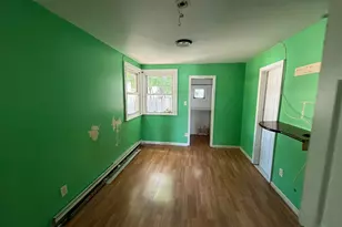 30 Pierson Ave, Hempstead, NY 11550 - Photo 5