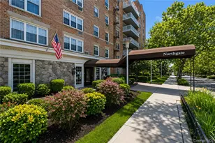 87-10 149th Ave, Ridgewood, NY 11414 - Photo 3