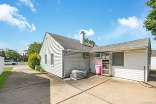 6 Island St, Plainview, NY 11803 - Photo 21