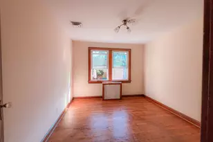109 L St, Elmont, NY 11003 - Photo 5