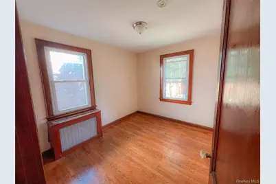 109 L Street, Elmont, NY 11003 - Photo 7