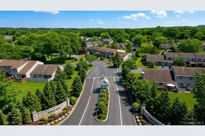 91 Hidden Ponds, Smithtown, NY 11787 - Photo 47