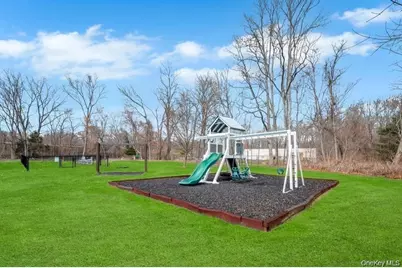 91 Hidden Ponds, Smithtown, NY 11787 - Photo 37