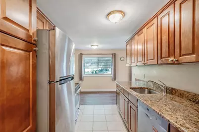 2449F Union Boulevard #9B, Islip, NY 11751 - Photo 5