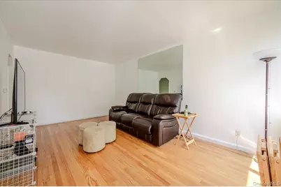 2827 Philip Avenue, Bronx, NY 10465 - Photo 3
