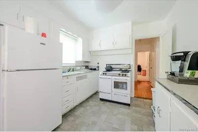 2827 Philip Avenue, Bronx, NY 10465 - Photo 7