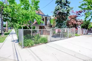 2827 Philip Ave, Bronx, NY 10465 - Photo 25