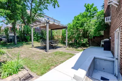 2827 Philip Avenue, Bronx, NY 10465 - Photo 21