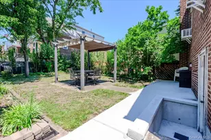 2827 Philip Ave, Bronx, NY 10465 - Photo 21