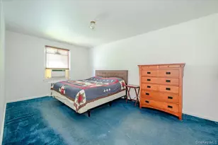 2827 Philip Ave, Bronx, NY 10465 - Photo 11
