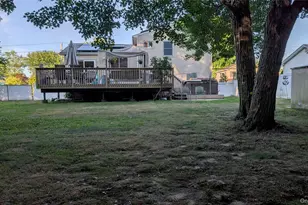 348 W 24th St, Deer Park, NY 11729 - Photo 27