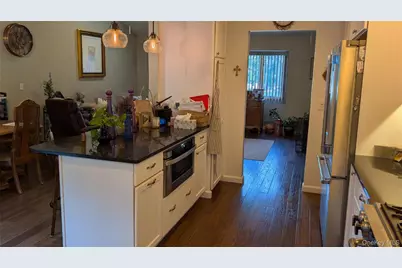 348 W 24th Street, Deer Park, NY 11729 - Photo 9