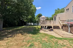 348 W 24th St, Deer Park, NY 11729 - Photo 29