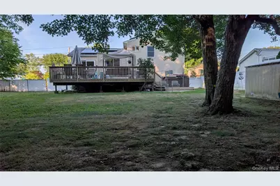 348 W 24th Street, Deer Park, NY 11729 - Photo 35