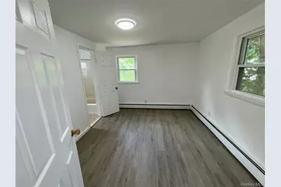 431 Violet Avenue, Poughkeepsie, NY 12601 - Photo 9