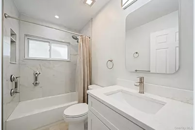 90 Twin Lane N, Wantagh, NY 11793 - Photo 13