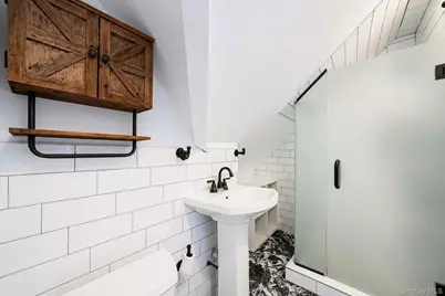 90 Twin Lane N, Wantagh, NY 11793 - Photo 21