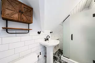 90 Twin Ln N, Wantagh, NY 11793 - Photo 21