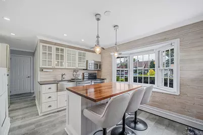 90 Twin Lane N, Wantagh, NY 11793 - Photo 3