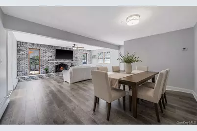 90 Twin Lane N, Wantagh, NY 11793 - Photo 9