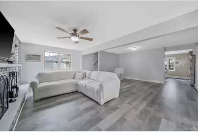 90 Twin Lane N, Wantagh, NY 11793 - Photo 7