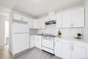 180 Lowndes Ave, Huntington Station, NY 11746 - Photo 9