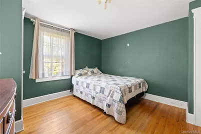 1 S Lakeview Avenue, Brightwaters, NY 11718 - Photo 13