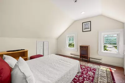 1 S Lakeview Avenue, Brightwaters, NY 11718 - Photo 11