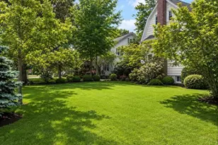 1 S Lakeview Ave, Brightwaters, NY 11718 - Photo 21