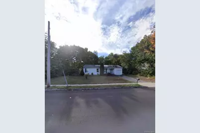 316 Leaf Avenue, Central Islip, NY 11722 - Photo 3