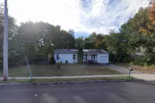 316 Leaf Ave, Central Islip, NY 11722 - Photo 3