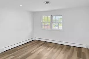 342 Versa Pl, Sayville, NY 11782 - Photo 11