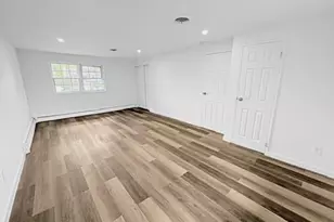 342 Versa Pl, Sayville, NY 11782 - Photo 13