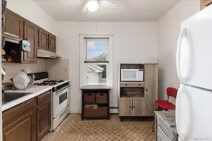 319 (Aka 317) Hayward St, Yonkers, NY 10704 - Photo 7