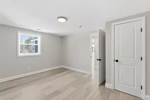 452 Montauk Hwy, East Quogue, NY 11942 - Photo 7