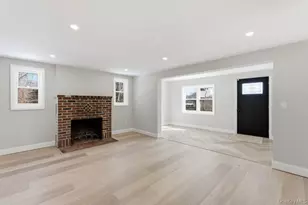 452 Montauk Hwy, East Quogue, NY 11942 - Photo 3