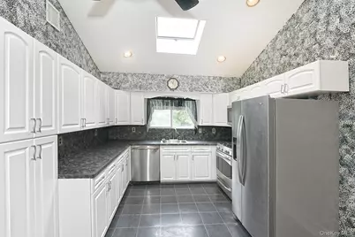 10 Woodbrook Circle, Holtsville, NY 11742 - Photo 11