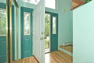 10 Woodbrook Cir, Holtsville, NY 11742 - Photo 5