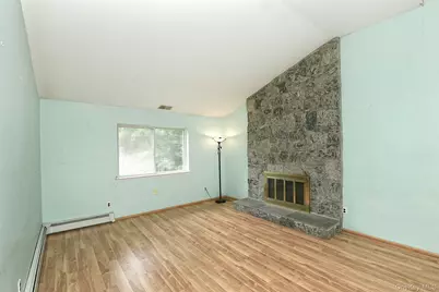 10 Woodbrook Circle, Holtsville, NY 11742 - Photo 7