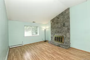 10 Woodbrook Cir, Holtsville, NY 11742 - Photo 7