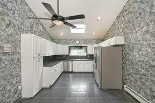 10 Woodbrook Cir, Holtsville, NY 11742 - Photo 13