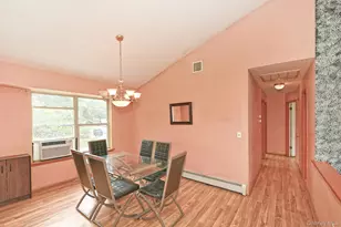 10 Woodbrook Cir, Holtsville, NY 11742 - Photo 9
