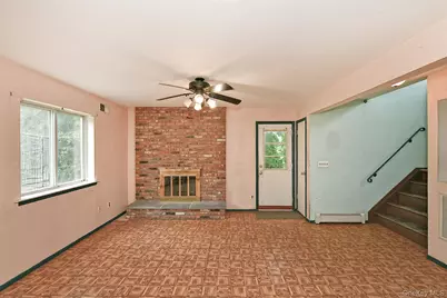10 Woodbrook Circle, Holtsville, NY 11742 - Photo 19