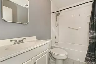10 Woodbrook Cir, Holtsville, NY 11742 - Photo 21
